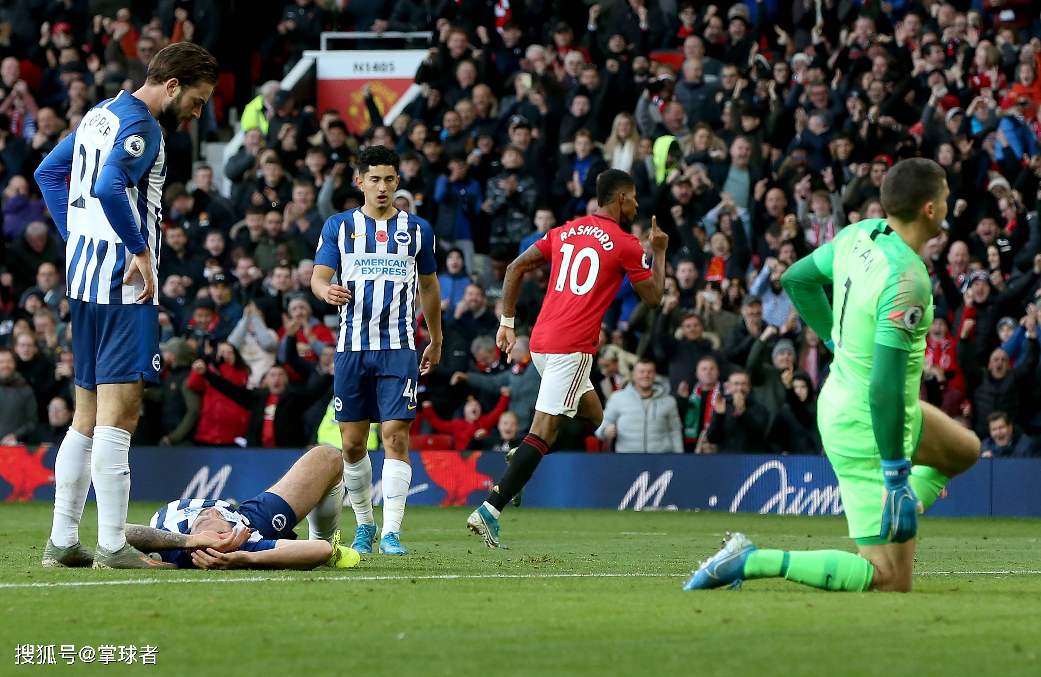 着球员自身 着球员自身